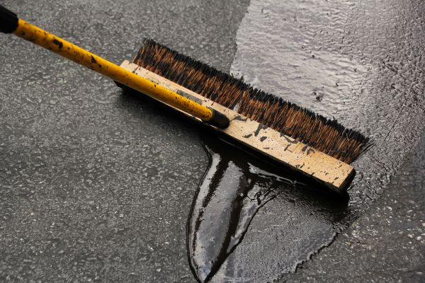Asphalt Driveway Sealing in Lake Elsinore